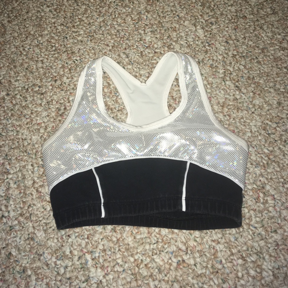 Sports bra
